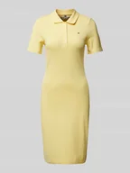 Sukienki - Sukienka polo o długości do kolan z wyhaftowanym logo model ‘1985’ - miniaturka - grafika 1