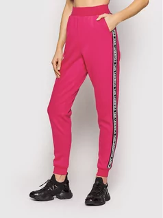 Spodnie sportowe damskie - KARL LAGERFELD Spodnie dresowe Double Jersey 220W1031 Różowy Regular Fit - grafika 1