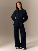 Bluzy damskie - 4F Bluza regular z wiązaniem i modalem damska - czarna XS - miniaturka - grafika 1