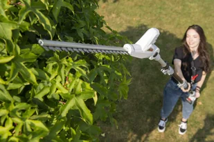 IKRA ICPH 2040 SEKATOR NOŻYCE DO ŻYWOPŁOTU AKUMULATOROWE NA WYSIĘGNIKU 20V PREMIUMOB-IKRICPH2040 EWIMAX - OFICJALNY DYSTRYBUTOR - AUTORYZOWANY DEALER IKRA - Nożyce do żywopłotu - miniaturka - grafika 21