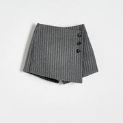 Spodnie i spodenki dla dziewczynek - Reserved - Szorty imitujące spódnicę - Szary - miniaturka - grafika 1
