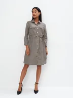 Sukienki - Mohito - Koszulowa sukienka mini - beżowy - miniaturka - grafika 1