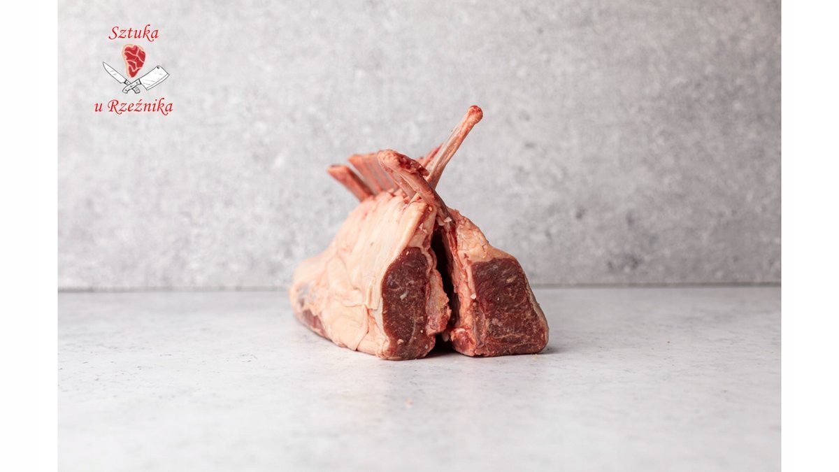 Ten.Comber jagnięcy z kością około 1 kg