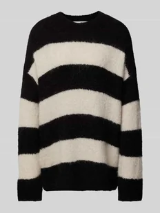 Sweter z dzianiny o kroju oversized z okrągłym dekoltem model ‘GABELLA’ - Swetry damskie - miniaturka - grafika 1