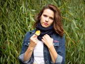 Apaszki i szaliki damskie - Komin z moheru i jedwabiu - navy - miniaturka - grafika 1