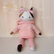 Maskotki i pluszaki - Kotek Bella przytulanka, w różowym dresiku, prezent - miniaturka - grafika 1