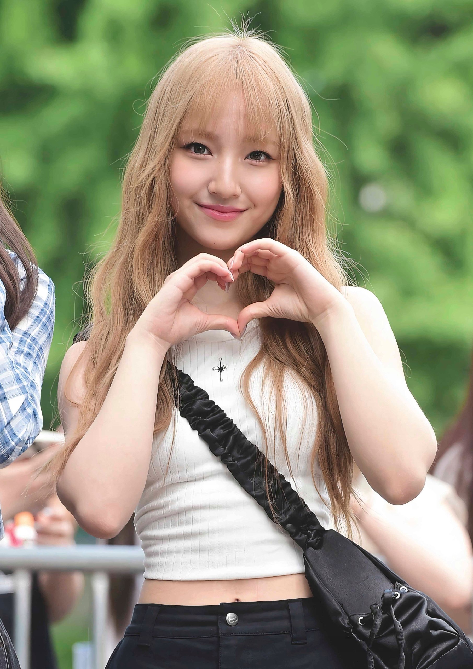 Plakat A2 Unis K-Pop Kpop Korea Muzyka Yunha