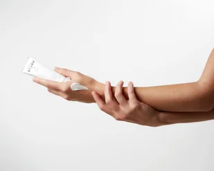 Dr. Barbara Sturm Super Anti-Aging Super Anti-Aging Hand Cream 50 ml - Krem do rąk  50 ml - Kremy i maski do rąk - miniaturka - grafika 6