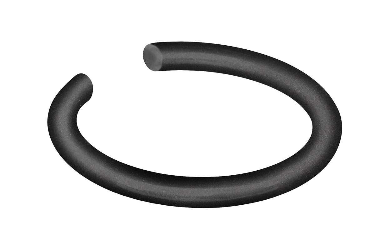 Delikatna nausznica z czarnej stali szlachetnej