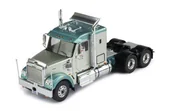 Samochody i pojazdy dla dzieci - Ixo Models Freightliner Coronado Truck 200 Silver  1:43 Tr172 - miniaturka - grafika 1