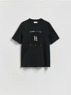 Koszulki męskie - Reserved - T-shirt regular z aplikacją - czarny - miniaturka - grafika 1