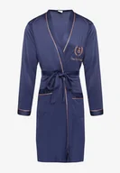 Szlafroki męskie - Granatowy Szlafrok z Bawełną Zdobiony Elegancką Lamówką i Aplikacją z Wiązanym Paskiem Attelora - miniaturka - grafika 1