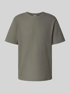 T-shirt o kroju regular fit z mieszanki bawełny - Koszulki męskie - miniaturka - grafika 1