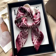 Inne - TEMU 70cm Retro Nadrukowany Kwadratowy Chustka Bandana - 100% Poliester, Lekki Ochrona Przed Słońcem i Wiatrem, Wszechstronna Opaska na Głowę i do - miniaturka - grafika 1