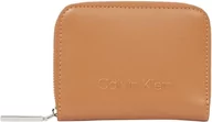 Portfele - Calvin Klein Damski portfel MD z tłoczonym logo na zamek K60K612437 wokół, brązowy (lew), jeden rozmiar, Brązowy (lew), Rozmiar Uniwersalny - miniaturka - grafika 1