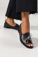 Sandały damskie - Czarne sandały skórzane damskie zabudowane ze srebrną kokardą PRODUKT POLSKI Casu 2660-001 - miniaturka - grafika 1