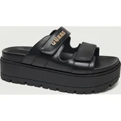 Klapki i japonki damskie - Guess Klapki FAXON - miniaturka - grafika 1