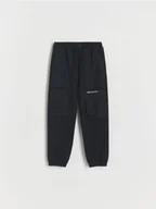 Spodnie i spodenki dla chłopców - Reserved - Spodnie jogger - czarny - miniaturka - grafika 1