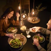 Żarówki LED - Philips E27 LED rustykalna ST64 3,1W 1 800 K złota - miniaturka - grafika 1