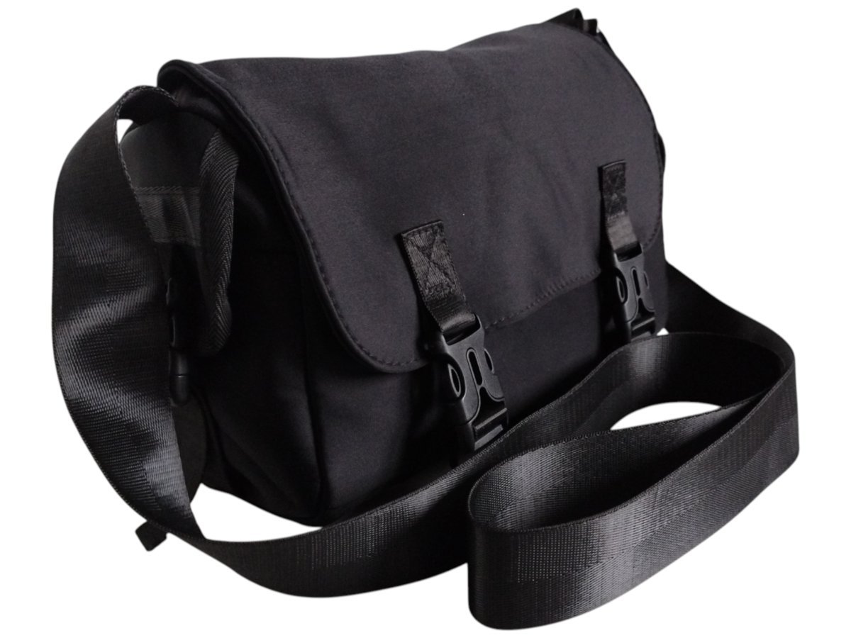 Torba na Ramię Czarna, Listonoszka Unisex, Wytrzymała, Lekka i Pojemna