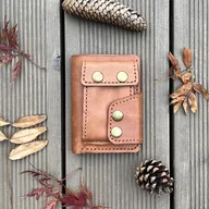 Portfele - Jasno brązowy portfel skórzany ręcznie uszyty na bilon o karty. - miniaturka - grafika 1