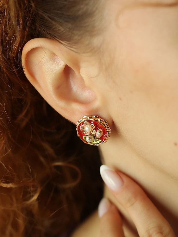 Pierres de Jade Pozłacane kolczyki-wkrętki z perłami