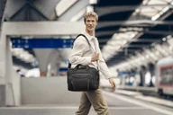 Torby na laptopy - WENGER Cosmic Brief 35,56cm 14Zoll - 40,64cm 16Zoll Laptop Briefcase with Tablet Pocket Black - miniaturka - grafika 1