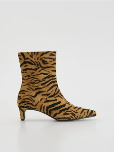 Reserved - Skórzane botki ze zwierzęcym wzorem - wielobarwny - Botki damskie - miniaturka - grafika 1