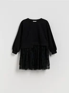 Sukienki i spódniczki dla dziewczynek - Reserved - Dresowa sukienka z ozdobnym tiulem - czarny - miniaturka - grafika 1