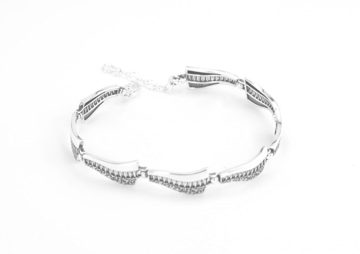 Srebrna bransoletka z oksydowanym wzorem pr925 regulowana