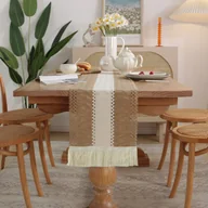 Obrusy i serwetki - Bieżnik stołowy w stylu boho w kolorze beżowo-kości słoniowej z frędzlami, wykonany z tkanego lnu o neutralnej fakturze, na stół kuchenny lub jadalnia - miniaturka - grafika 1