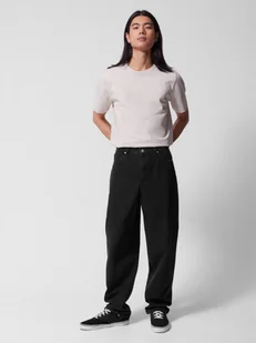 Męskie jeansy baggy Outhorn OTHWSS24TTROM633 - czarne - Spodnie męskie - miniaturka - grafika 1