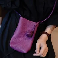 Torebki damskie - TEMU Elegancka pionowa torebka z magnetycznym zamknięciem i pozłacanymi elementami - odpinany plecakowy/ramienny pas w kolorach biały, różowy, - miniaturka - grafika 1