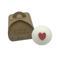 Pozostałe akcesoria do kąpieli i SPA - Green Garden, Biała kula do kąpieli z czerwonym sercem - miniaturka - grafika 1