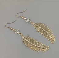 Kolczyki - Kolczyki pióra z diamencikami złote prezent - miniaturka - grafika 1