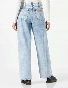 WRANGLER BARREL LET IT GO W2H796Z30 25/32 - Spodnie damskie - miniaturka - grafika 1