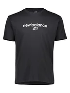 Koszulki męskie - New Balance Koszulka "Sport Seasonal" w kolorze czarnym - miniaturka - grafika 1