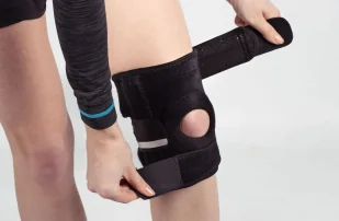 Stabilizator usztywniacz regulowany na kolano AVENTO - Ortezy, stabilizatory i opaski elastyczne - miniaturka - grafika 5