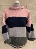 Swetry damskie - Sweter Trios Handmade - miniaturka - grafika 1