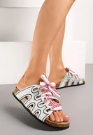 Klapki i japonki damskie - Zielone Klapki z Wycięciami i Ozdobną Tasiemką Reddia - miniaturka - grafika 1