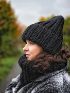 Czapki damskie - Wełniana czapka zimowa peruvian WOOLY czarna - miniaturka - grafika 1