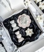 Ozdoby bożonarodzeniowe - Zestaw prezentowy w ozdobnym pudełku - Świeczniki i dekoracje - miniaturka - grafika 1