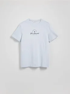 Reserved - T-shirt regular z haftem - jasnoniebieski - Koszulki męskie - miniaturka - grafika 1