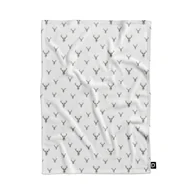 Koce - Koc pluszowy XMAS wzór XM59 | Jelenie na białym tle 150 x 200 cm - miniaturka - grafika 1