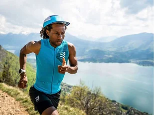 COMPRESSPORT Koszulka kompresyjna do biegania TRAIL POSTURAL TANK TOP hawaiian ocean/shaded - Koszulki sportowe męskie - miniaturka - grafika 7