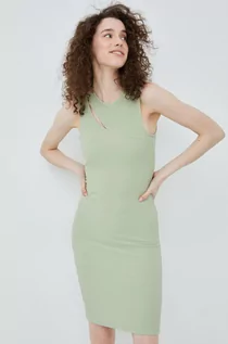 Sukienki - Pieces sukienka kolor zielony mini dopasowana - grafika 1