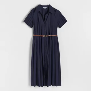 Sukienki - Reserved - Plisowana sukienka midi - Granatowy - grafika 1
