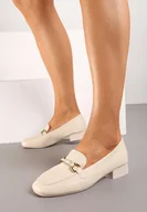 Mokasyny damskie - Beżowe Mokasyny na Niskim Słupku z Klamerką Galoelia - miniaturka - grafika 1