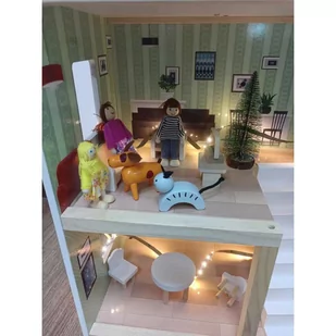 DOMEK DLA LALEK DREWNIANY LED  62x27x77CM + 3 LALKI + 2 ZWIERZĄTKA - Domki dla lalek - miniaturka - grafika 2