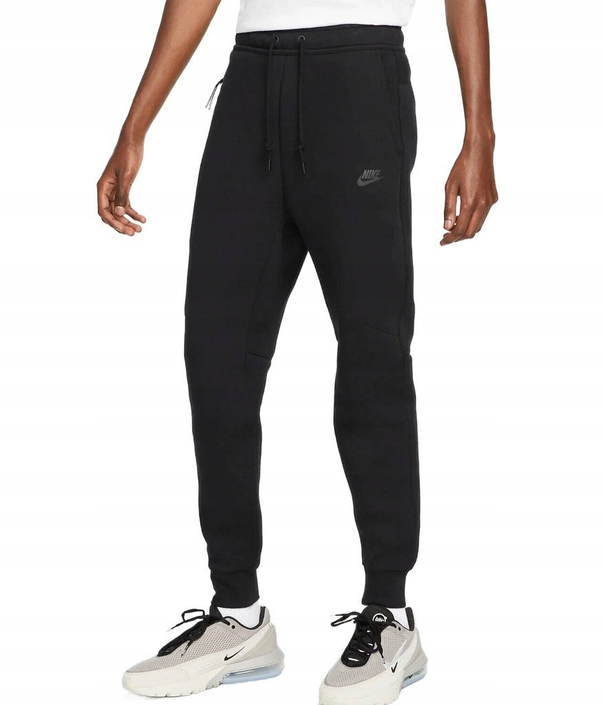 Nike spodnie dresowe męskie Tech Essentials DD5293-010 r. M